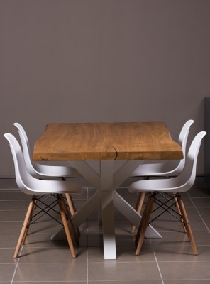 Tavolo in legno massello grezzo Planar stile rustico - Xlab Design